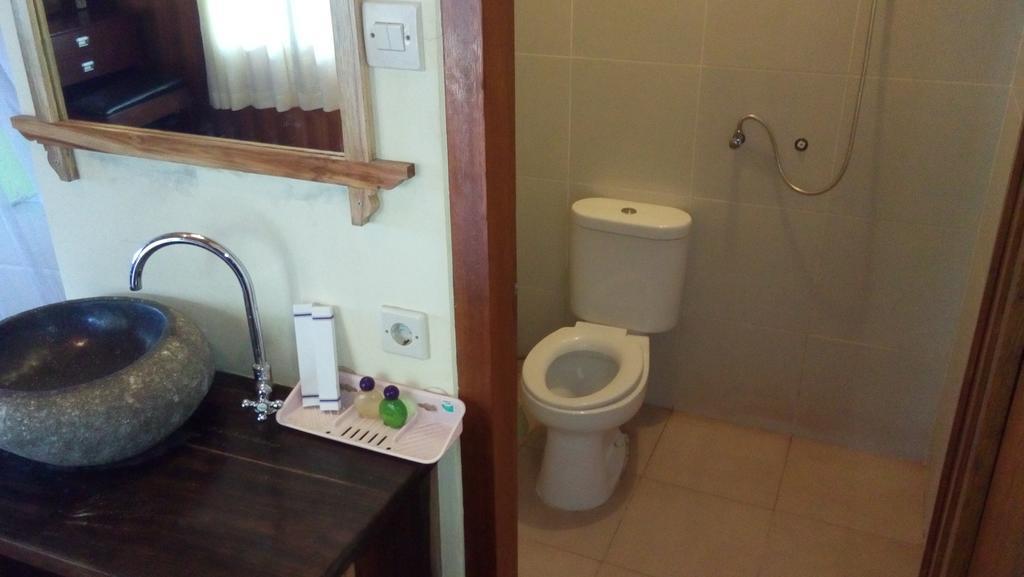 Balenta Bungalow Gili Trawangan Exterior photo