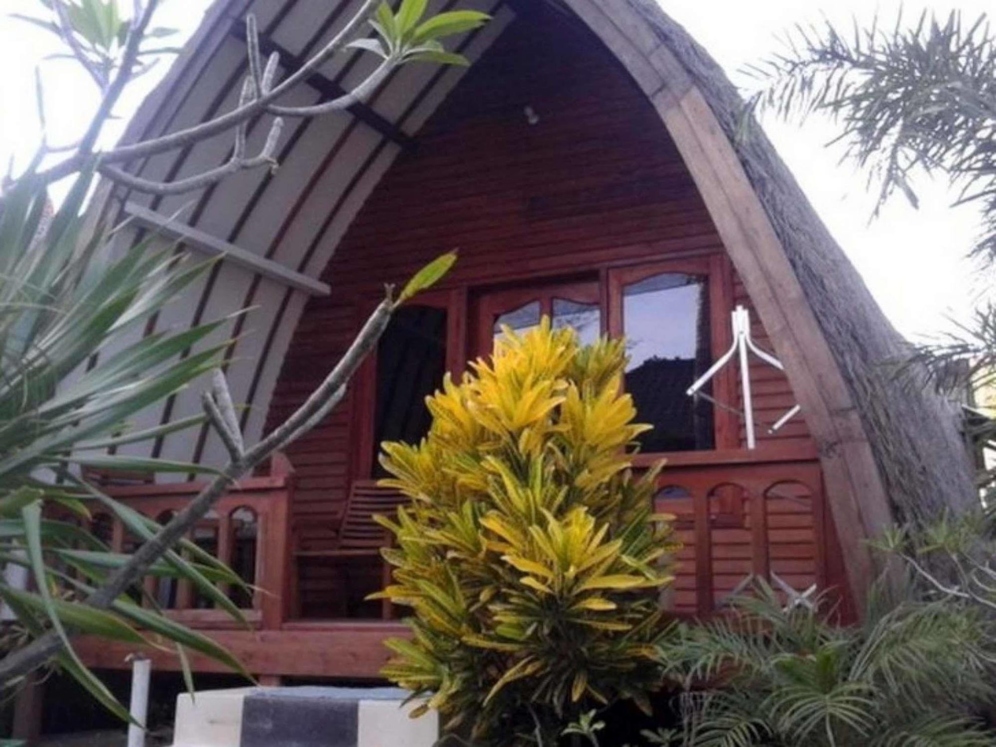 Balenta Bungalow Gili Trawangan Exterior photo
